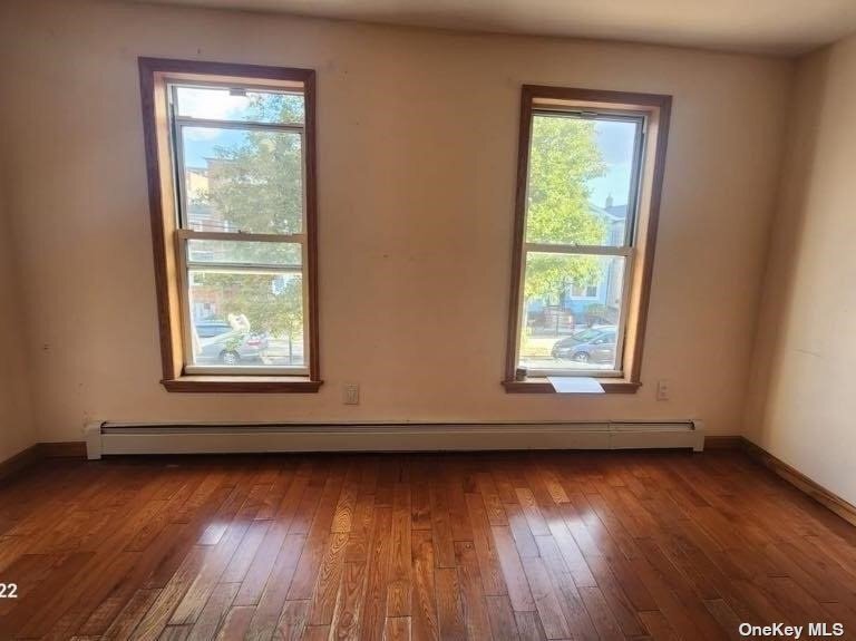Foto principal - 108-37 50th Ave