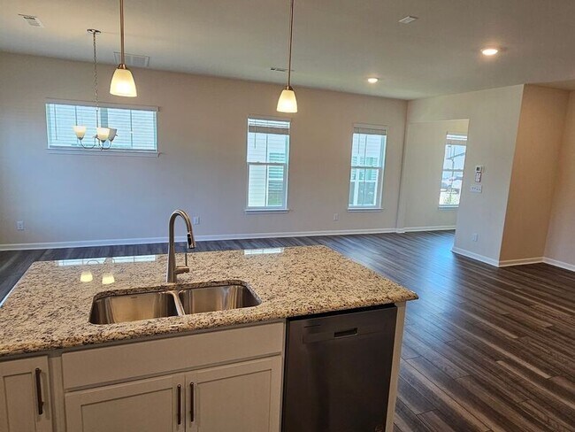 Building Photo - 3710 Feltham Ln
