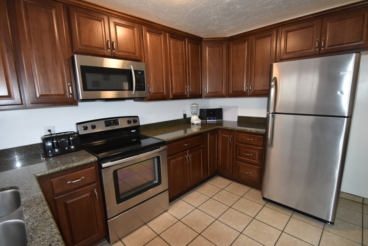 7773 Mountain Estates Dr, Cottonwood Heights, UT 84121 House Rental