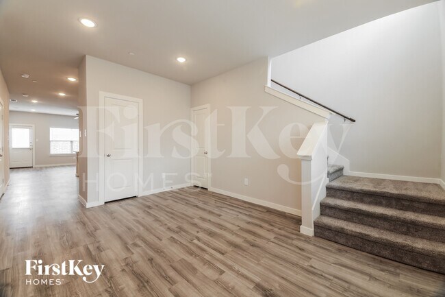 Foto del edificio - 607 Ava Trl