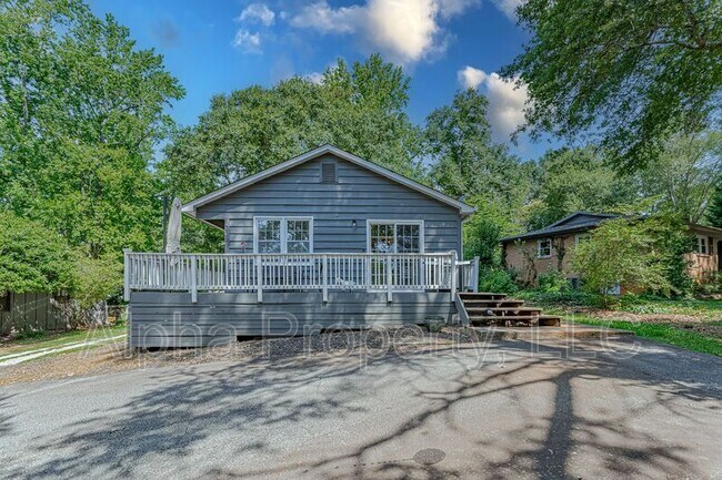 Photo - 235 Mohawk Dr House