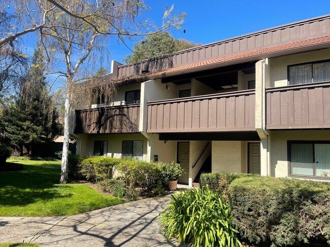 Foto del edificio - 999 W Evelyn Ter