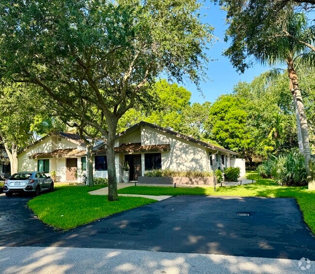 Building Photo - 3936 Arelia Dr S
