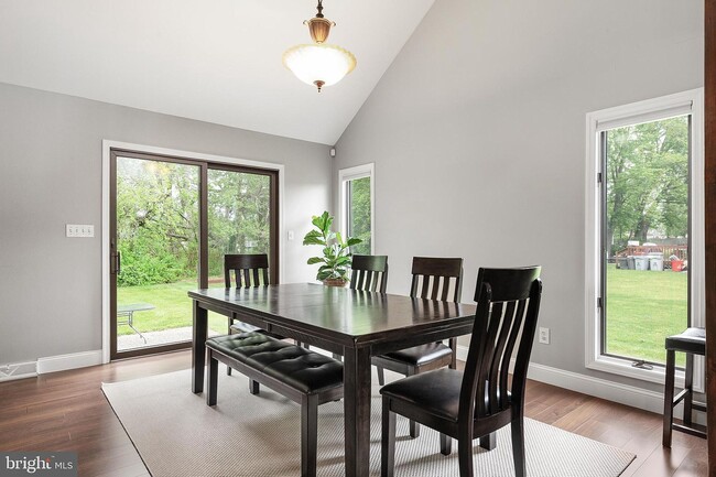 Dinning Room - 2246 S Lincoln Ave