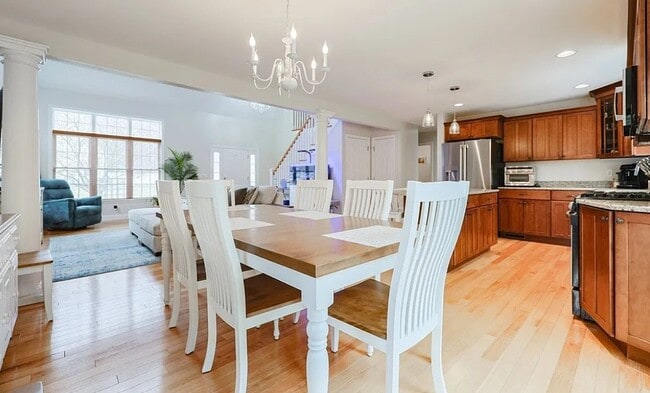 Foto del edificio - 59 Pond Hill Dr