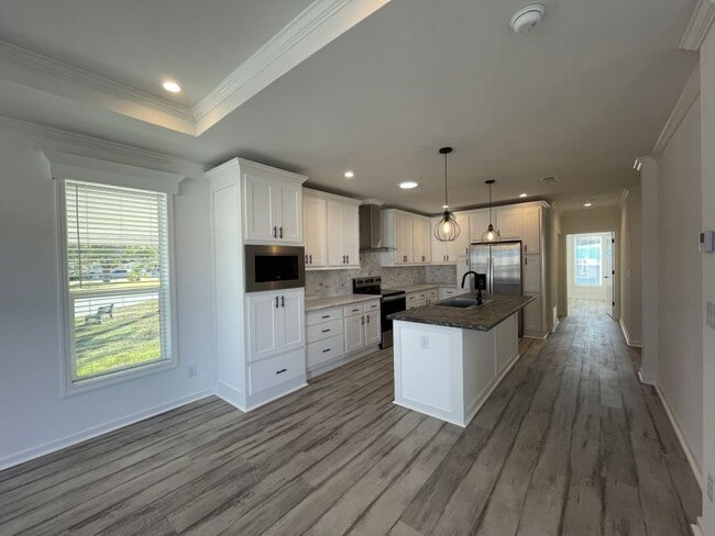 Building Photo - 409 Bimini