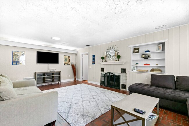 Foto del edificio - 1929 NW 7th Ln