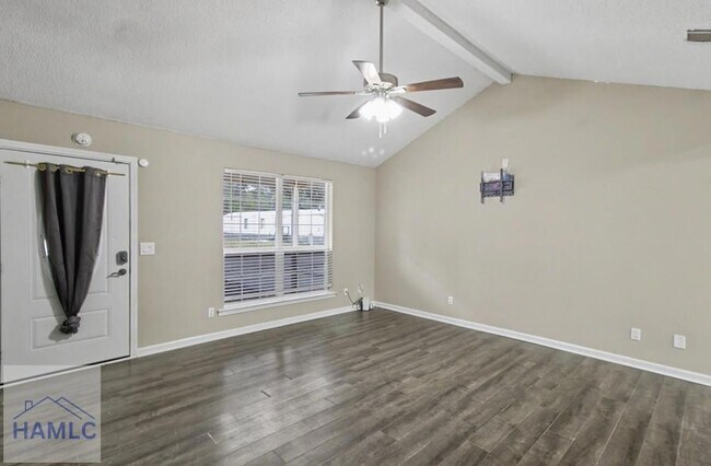 Foto del edificio - 43 Sandy Run Rd