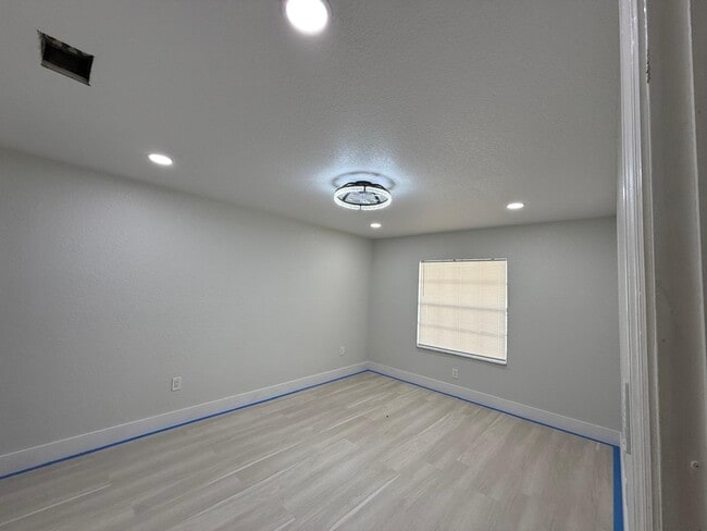 Photo - 1215 NW 2nd St Apartment