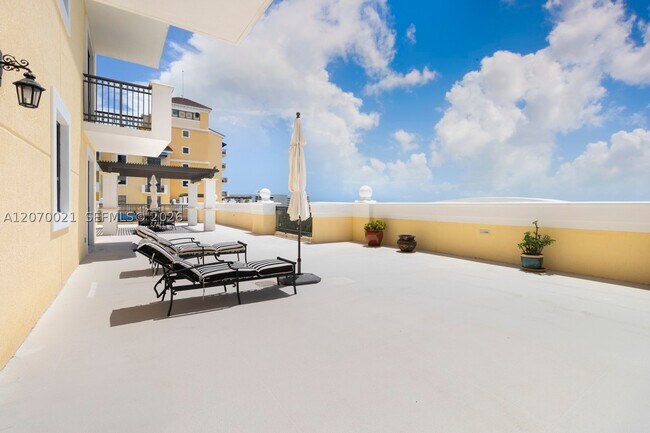 Foto del edificio - 8395 SW 73rd Ave