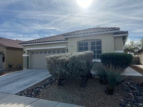 Building Photo - 3161 McLennan Ave