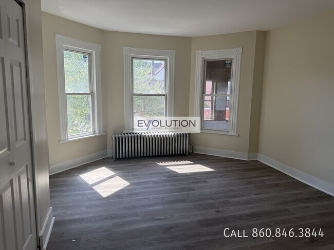 Foto del edificio - 230-230 Franklin Ave