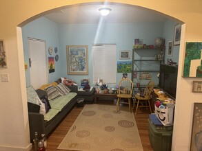 Building Photo - 7936 Hanna St