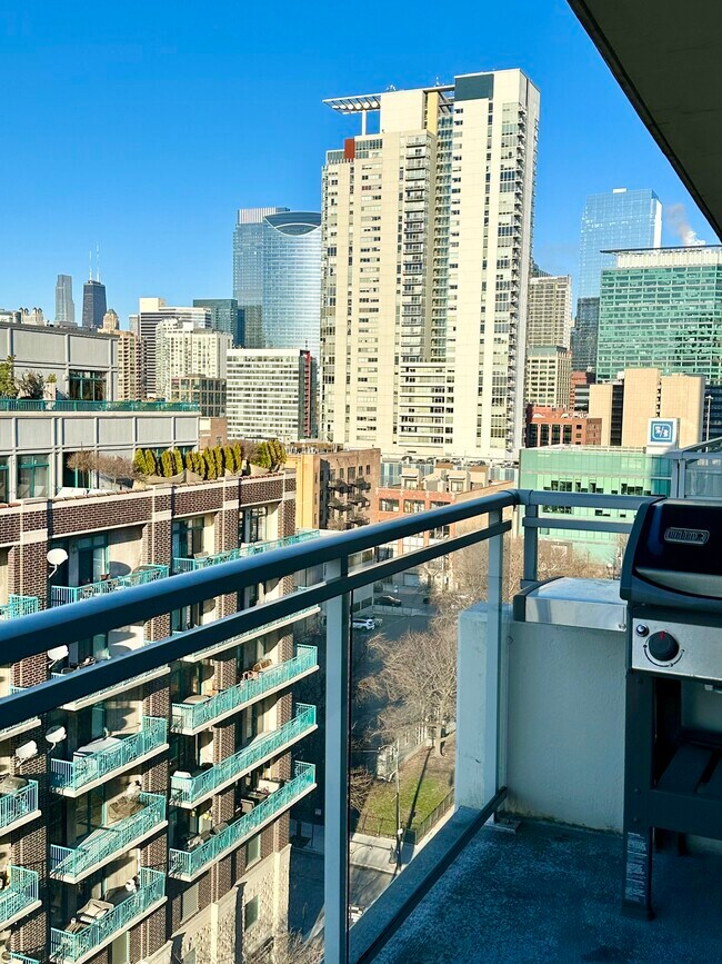Foto del edificio - 901 W Madison St