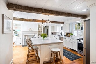 Building Photo - 31 State St