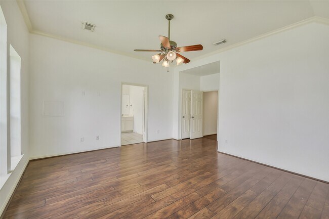Foto del edificio - 11802 Chateau Trail