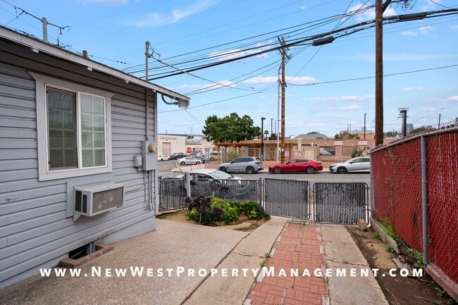 Building Photo - Charming Barrio Logan Studio - Available Now!