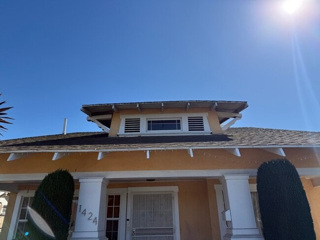 Photo - 1424 W 45th St House