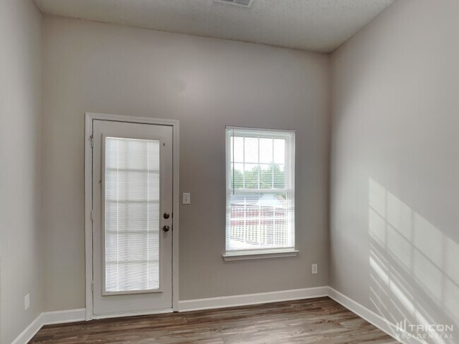 Building Photo - 10227 Apple Dove Ct
