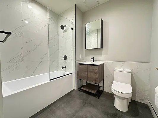Foto del edificio - 1 bedroom in BRONX NY 10463