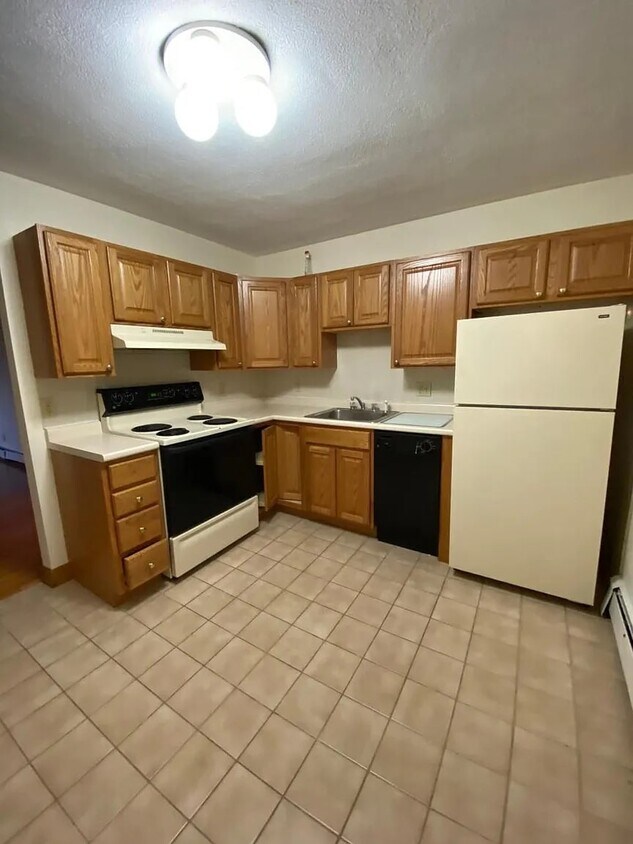 270 Grove St, Auburndale, MA 02466 270 Grove St Auburndale, MA