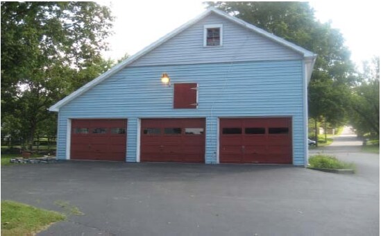 Building Photo - 1500 Stony Battery Rd