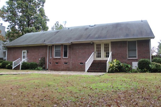 Building Photo - 7205 Rockridge Ln