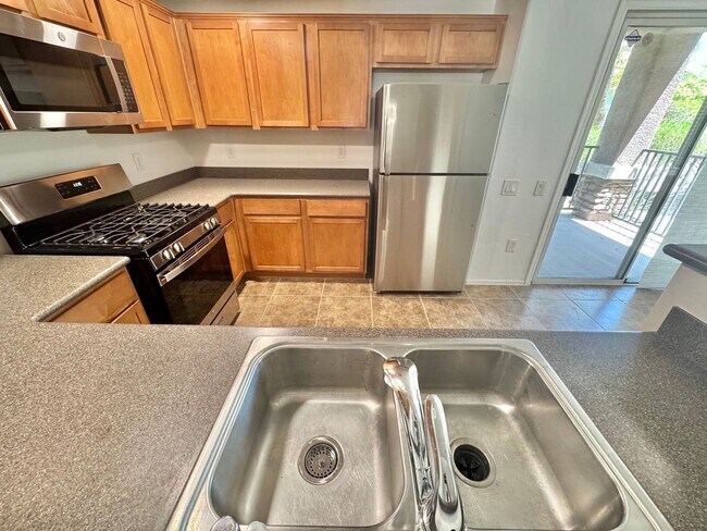 Foto del edificio - Freshly Remodeled West Las Vegas Condo Near Summerlin W/ Modern Upgrades, Attached Garage & Resor...