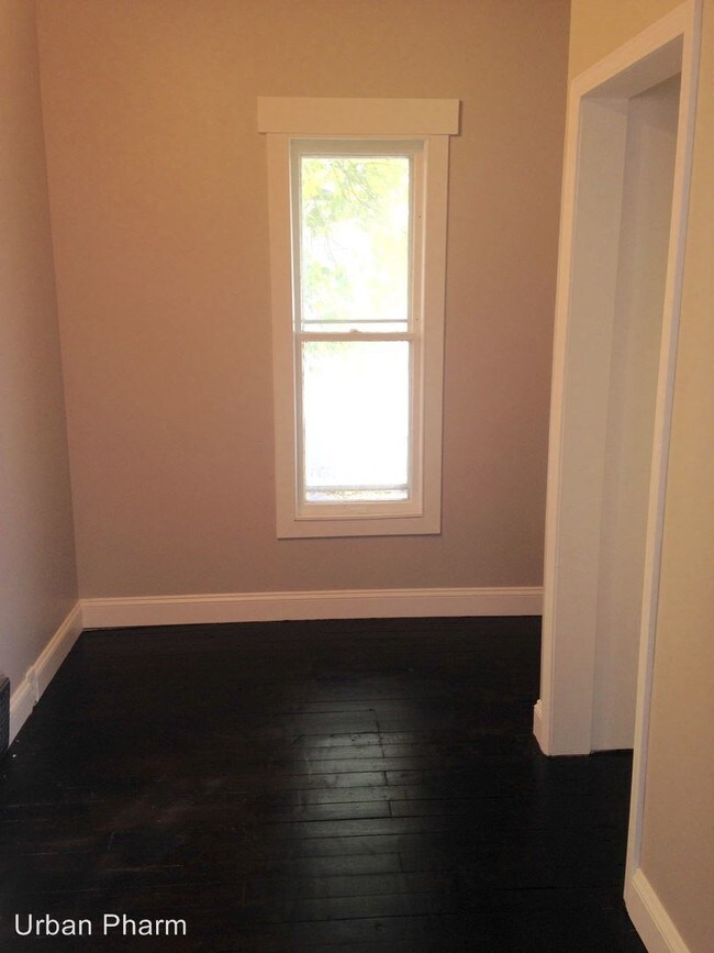 Foto del edificio - 1039 Tamarack Ave NW
