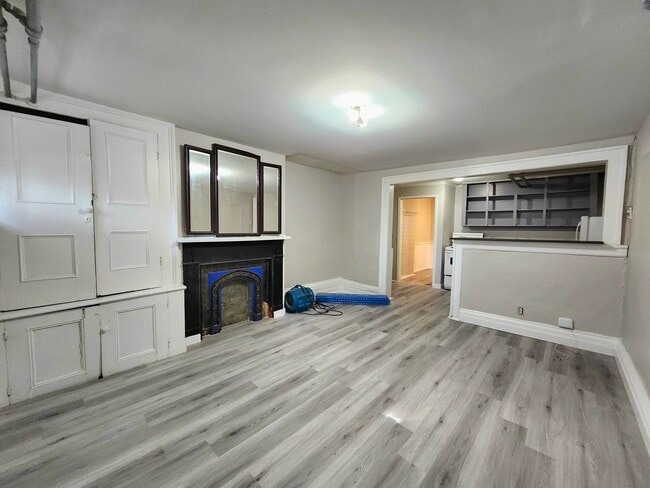 Building Photo - 91 Carleton St