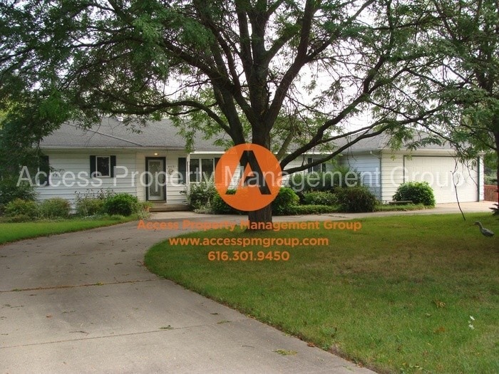 Primary Photo - 4431 36th St SE