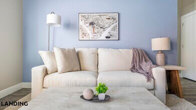 Building Photo - 1000 S Broadway