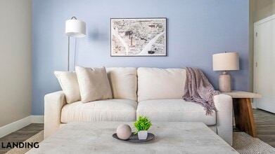 Building Photo - 1000 S Broadway