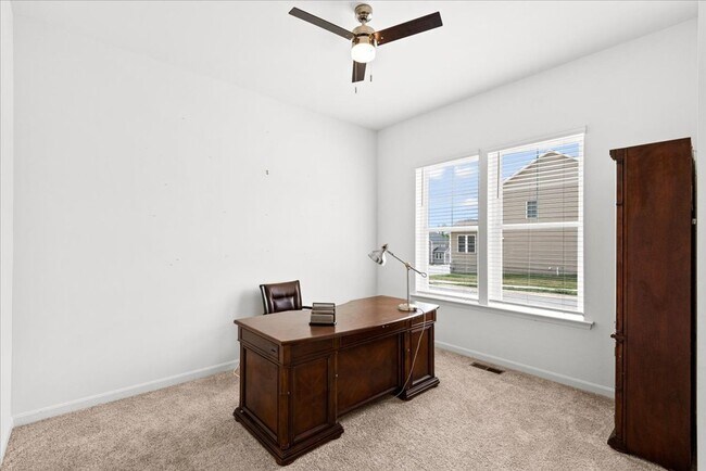 Foto del edificio - 8627 Fleetwood Dr