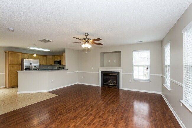 Building Photo - 7920 Trotter Rd