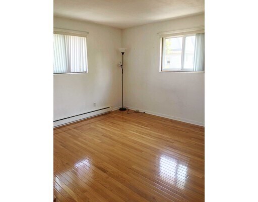 Foto principal - 87 Cedar St