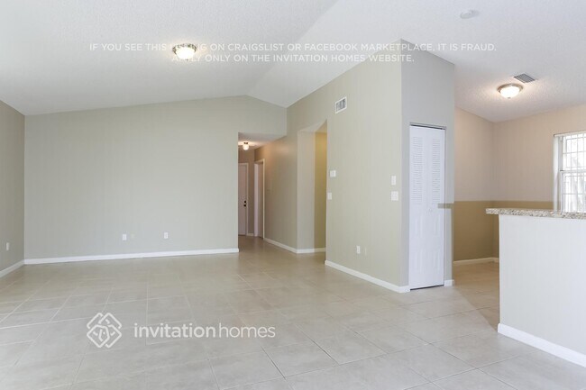 Foto del edificio - 9913 NW 9th Ct