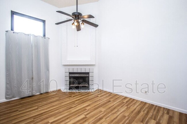 Building Photo - 1718 S Longmore St