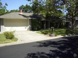 Building Photo - 1778 Ruth Dr
