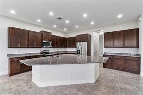 Foto del edificio - 14929 RedCove Pl