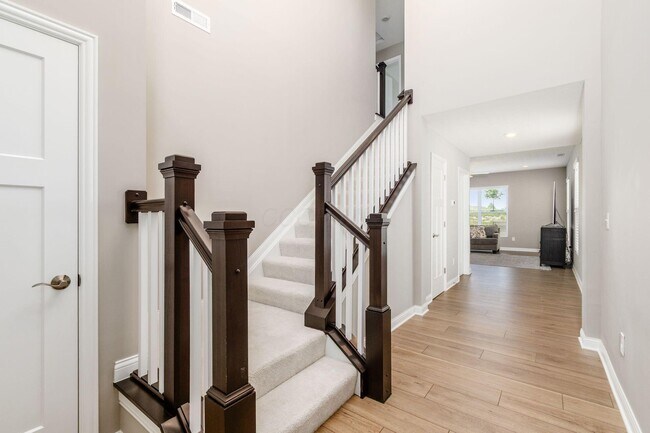 Foto del edificio - 7270 Cutler Dr