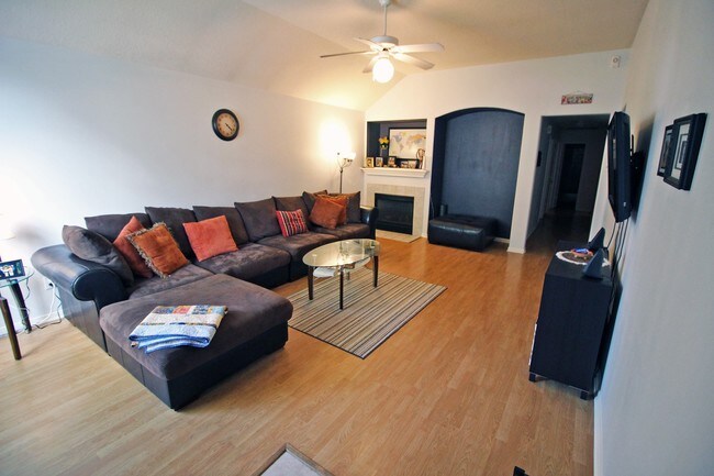 Large living room with high ceilings and lami - 19523 Maywood Falls Cir