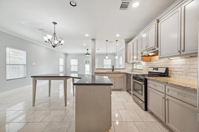Building Photo - 4916 Talina Way