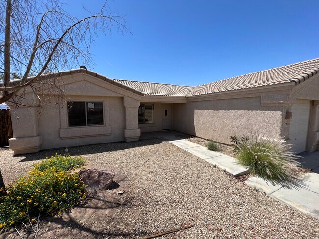 Foto del edificio - 675 Warm Springs Pl