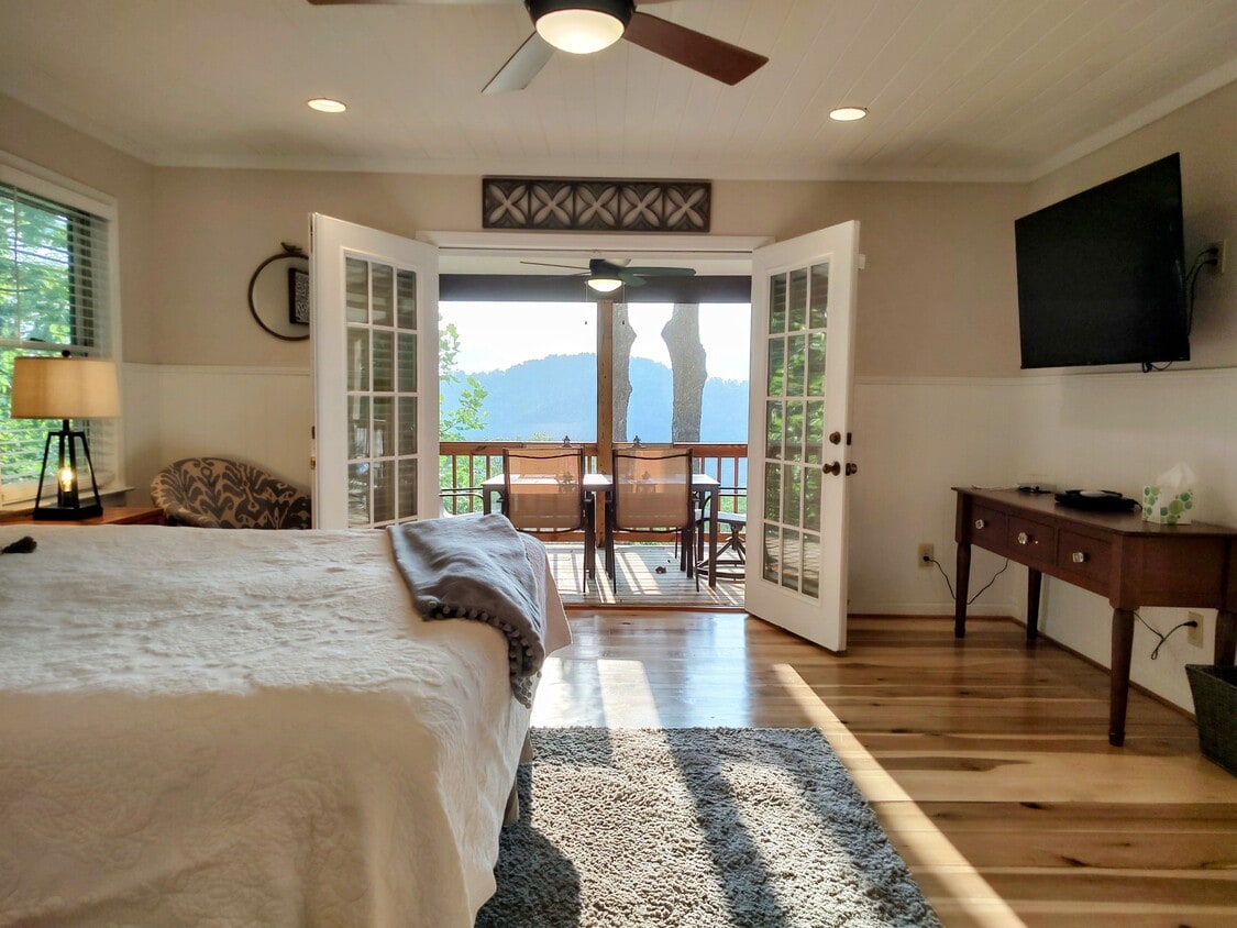 Photo - 78 Citadel Ln (Scaly Mountain, NC)