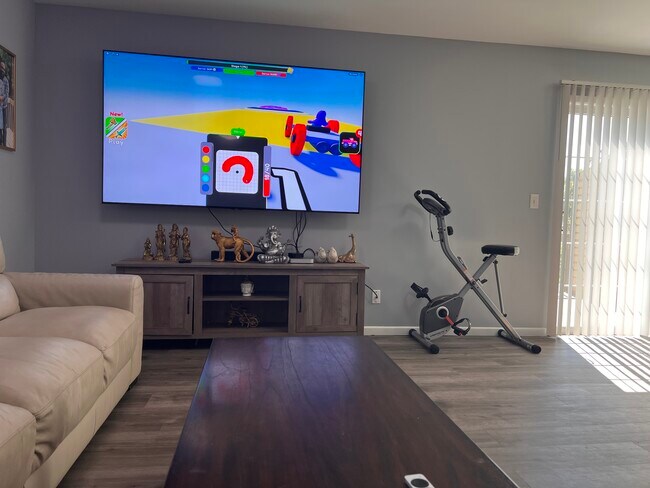 Foto del edificio - 8403 Morgan Ln