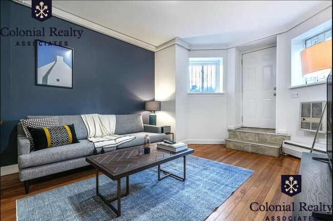 Photo - 529 Beacon St Apartment