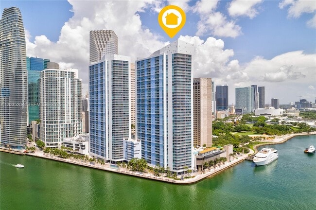 Building Photo - 335 S Biscayne Blvd