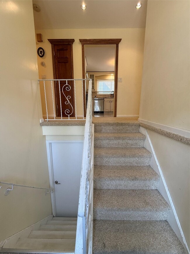 Building Photo - 357 Whittier Ave