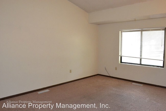 Building Photo - 721 Yuma St